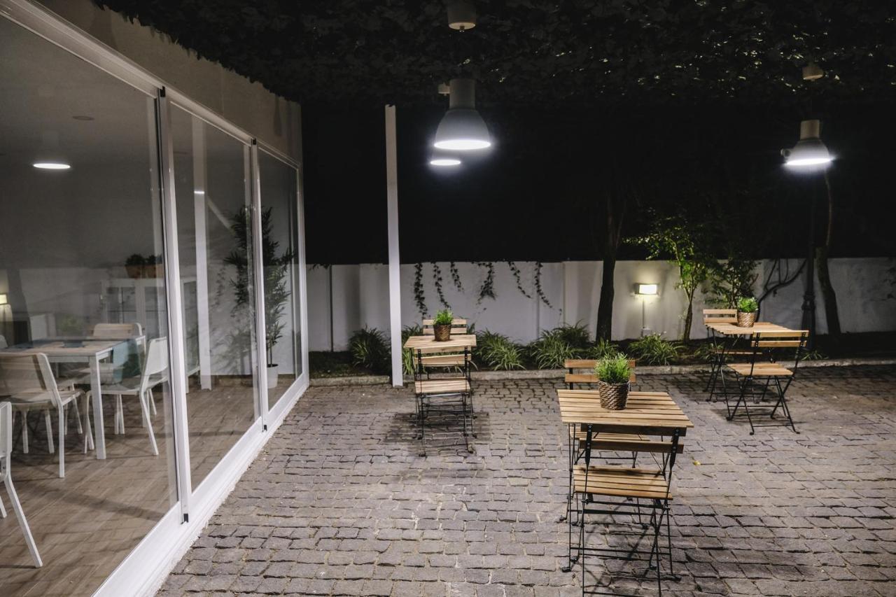 4U Lisbon VI Guesthouse Airport Esterno foto